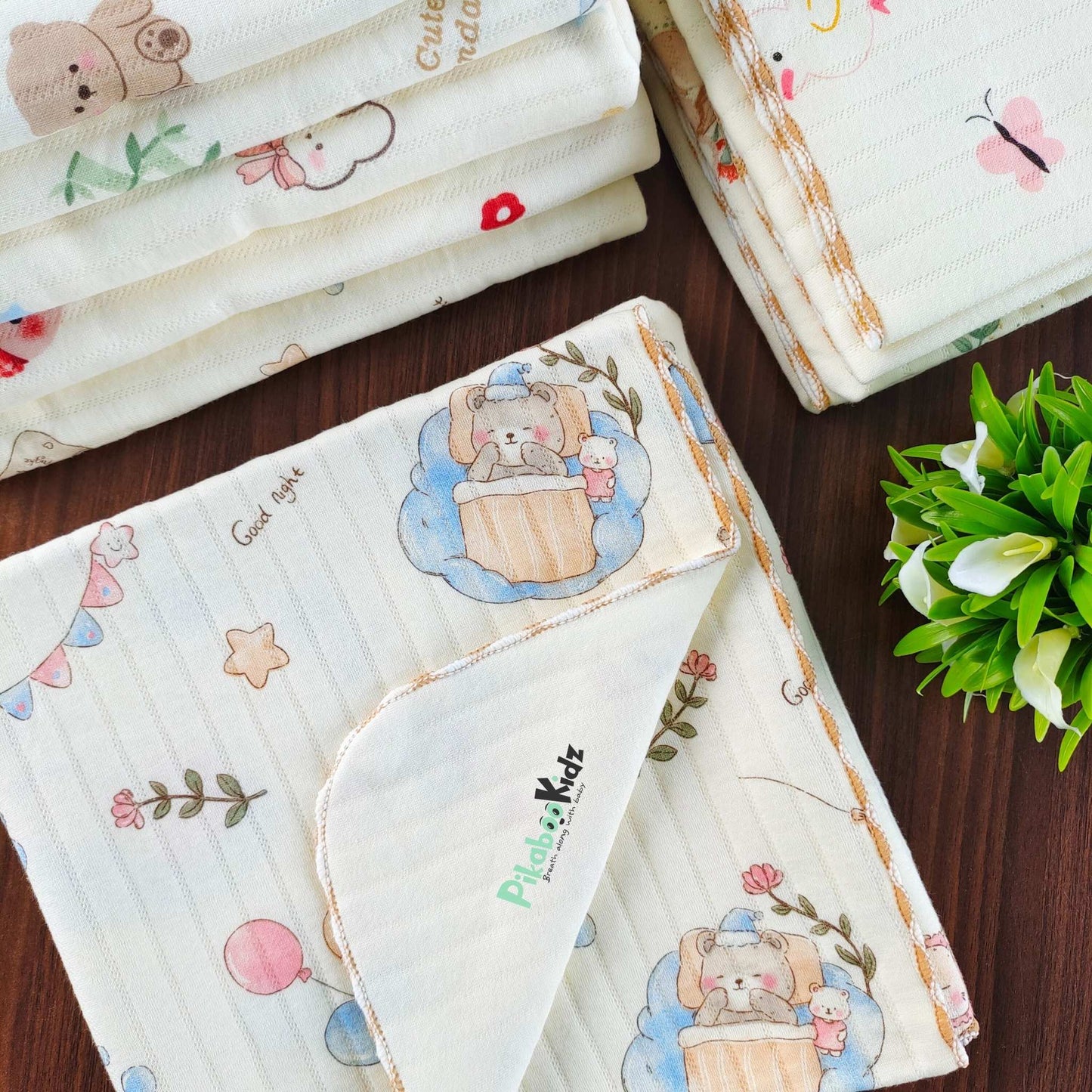 2 Layer Muslin Blanket in 85*85 cm - Party