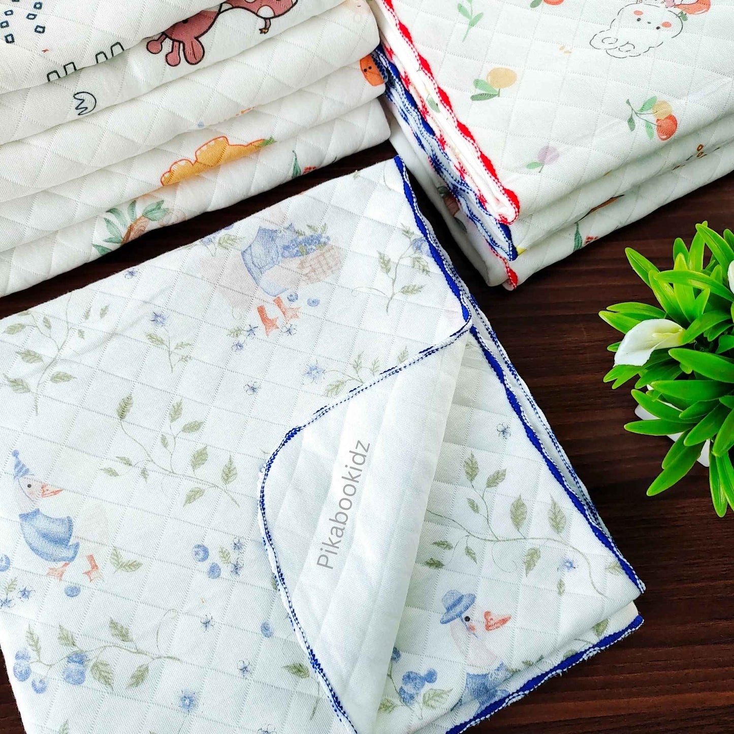 2 Layer Muslin Blanket in 85*85 cm - Blueberry