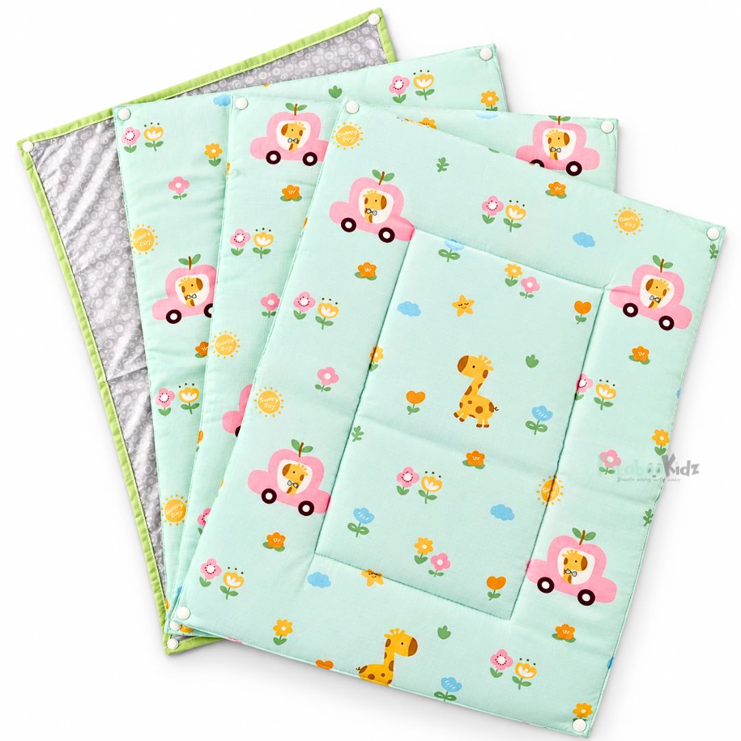 3 in 1 Reusable Muslin Diaper Mat - Green Giraffe