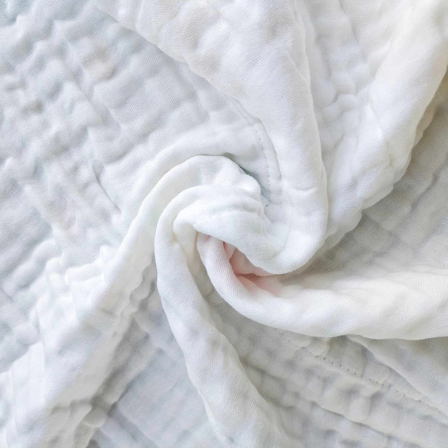 Combo of 2 Muslin 6layer Bath towels 100*50 cms (Random)