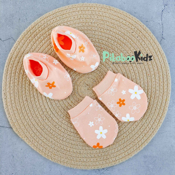 Mittens Booties Set – Orange Flowers