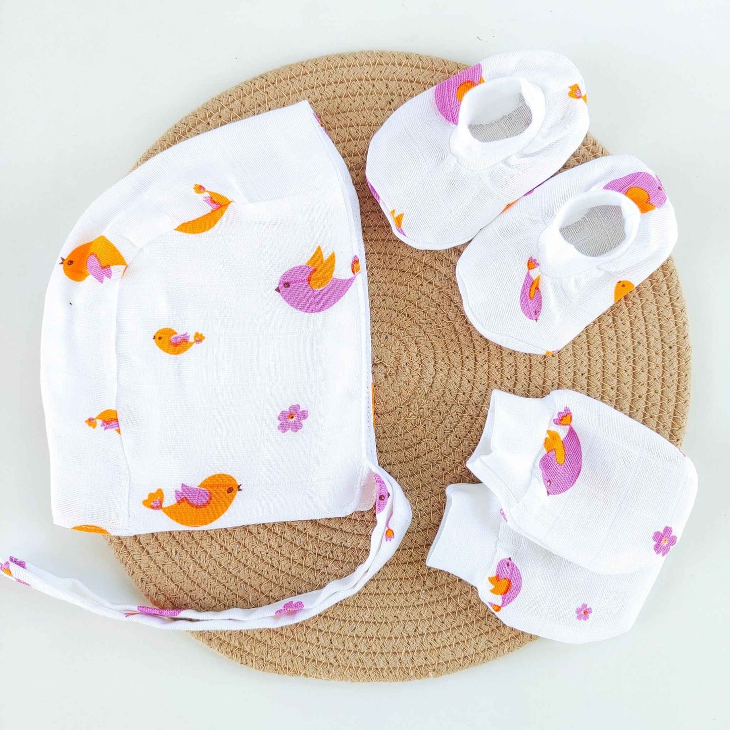 Muslin Cap mittens Booties – Birds