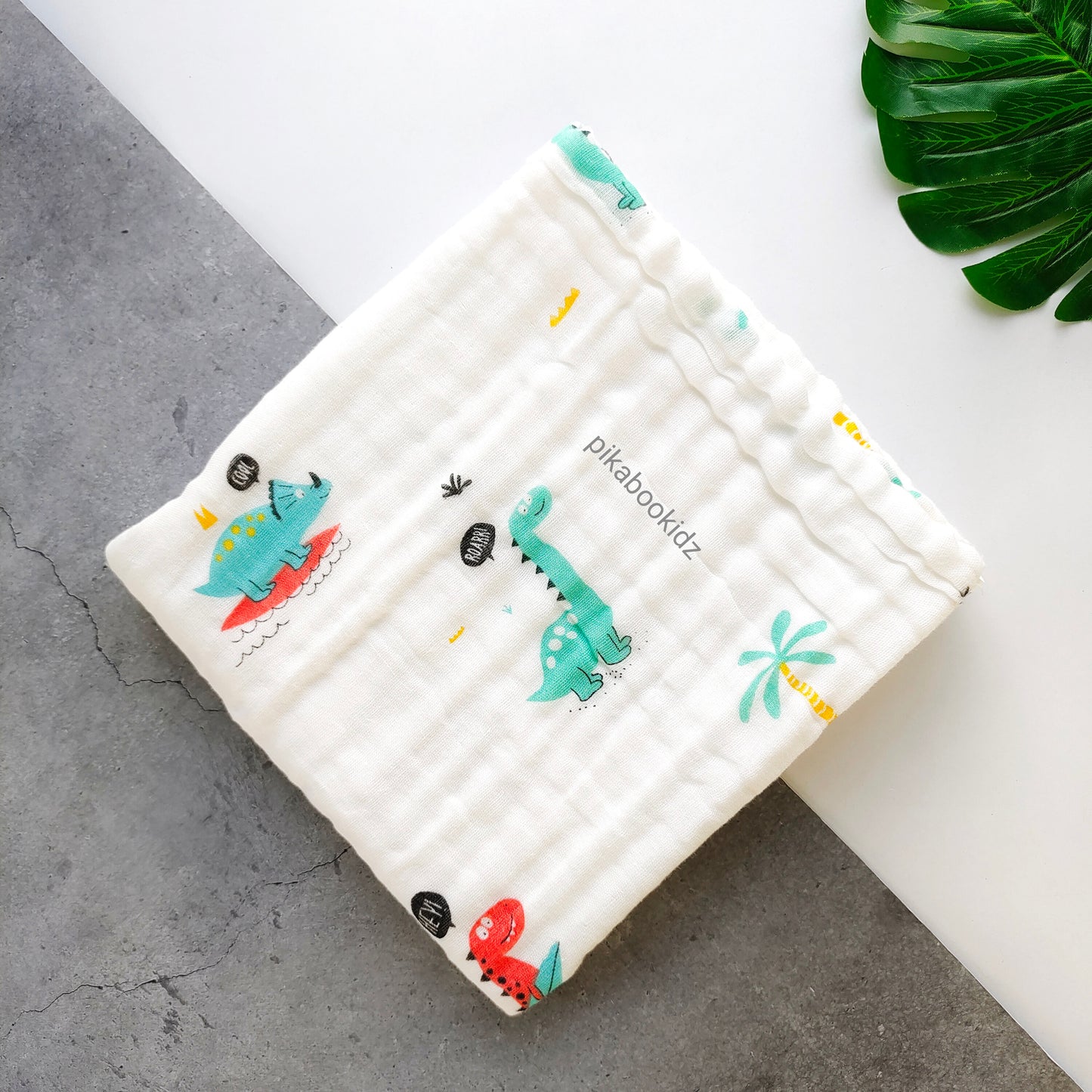 Combo of 2 Muslin 6layer Bath towels 100*50 cms (Random)