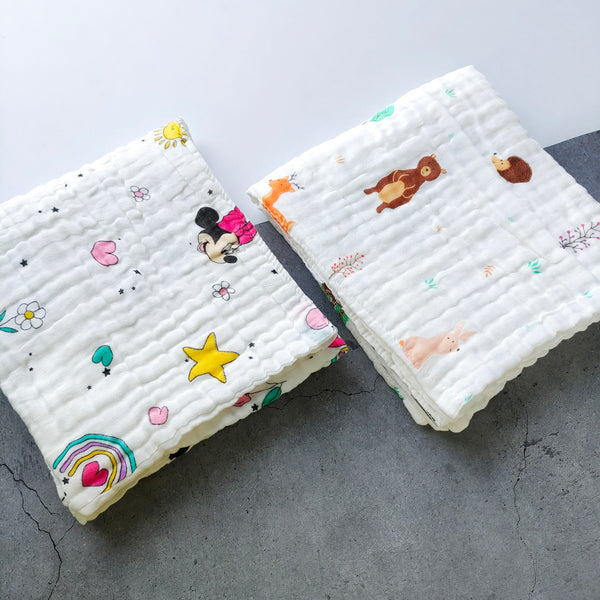 Combo of 2 Muslin 6layer Bath towels 100*50 cms (Random)