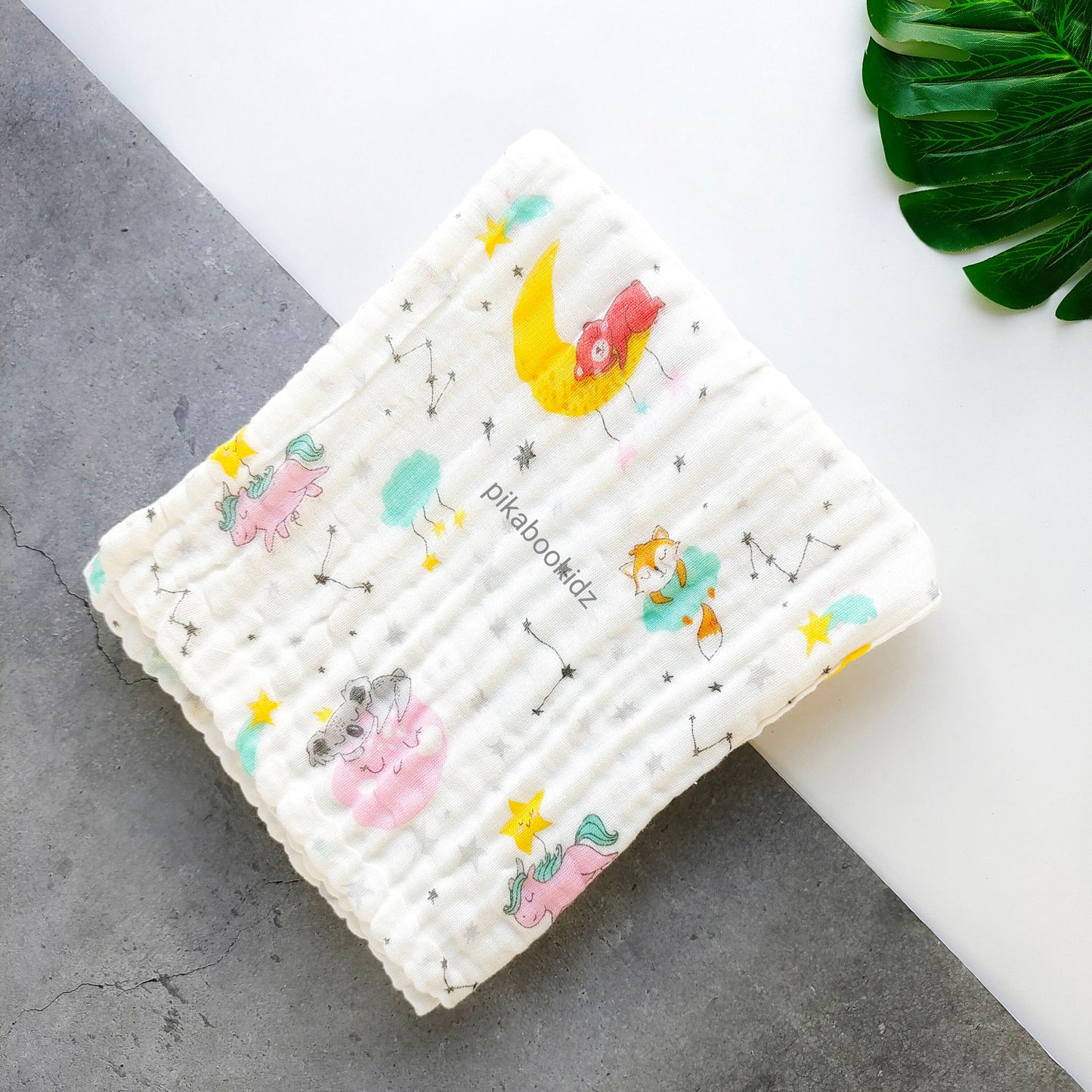 Combo of 2 Muslin 6layer Bath towels 100*50 cms (Random)
