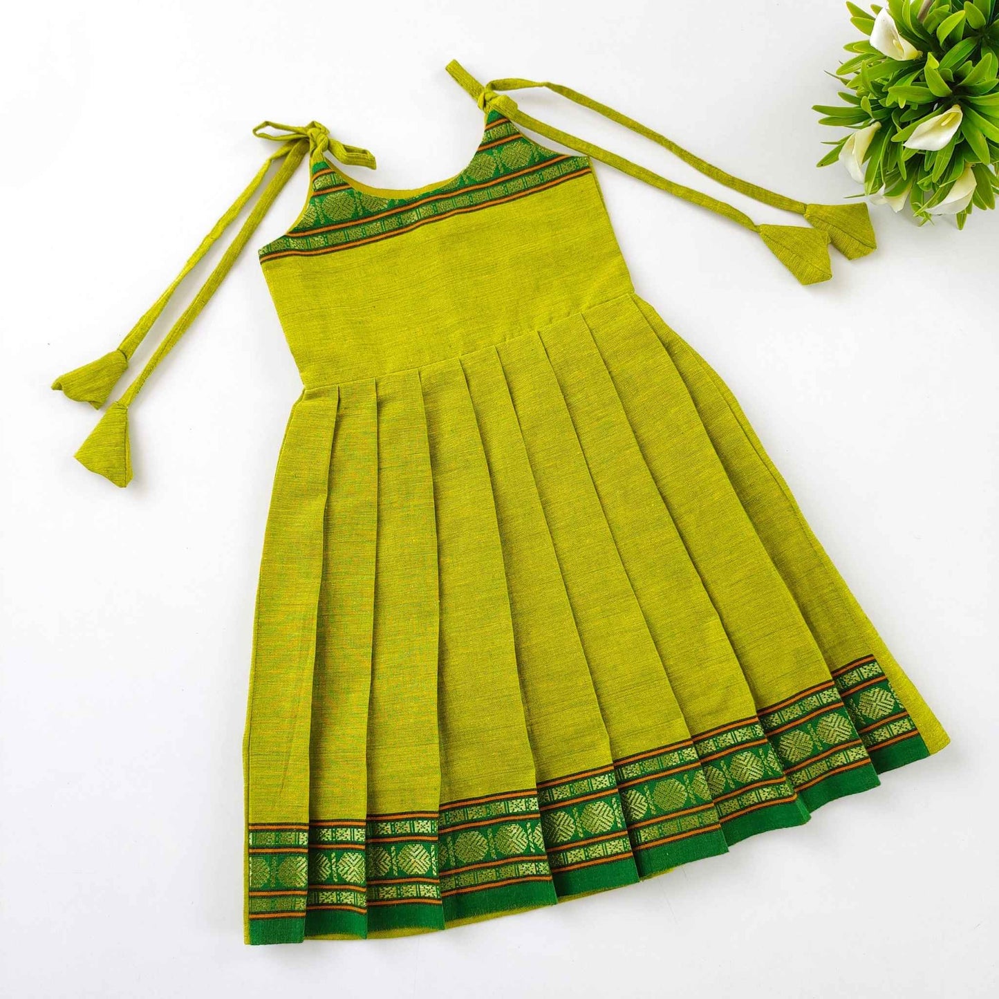 Ethnic frock 0-6M knot type