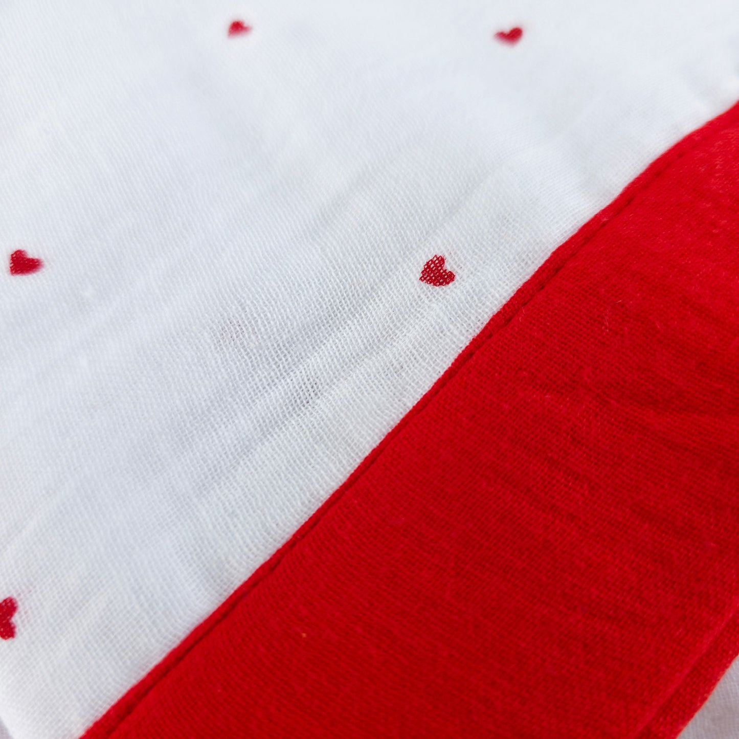 Muslin Reversible Blanket - Hearts