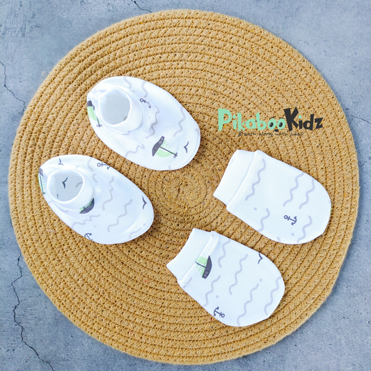 Mittens Booties Set – Boats Green