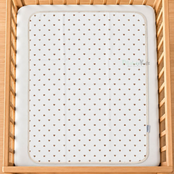 M size Muslin Waterproof Baby Dry Sheet - Hearts