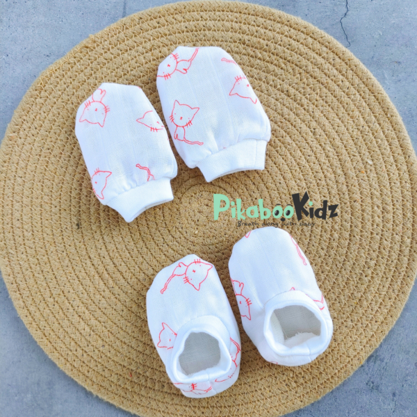 Muslin Mittens Booties Set - CATS